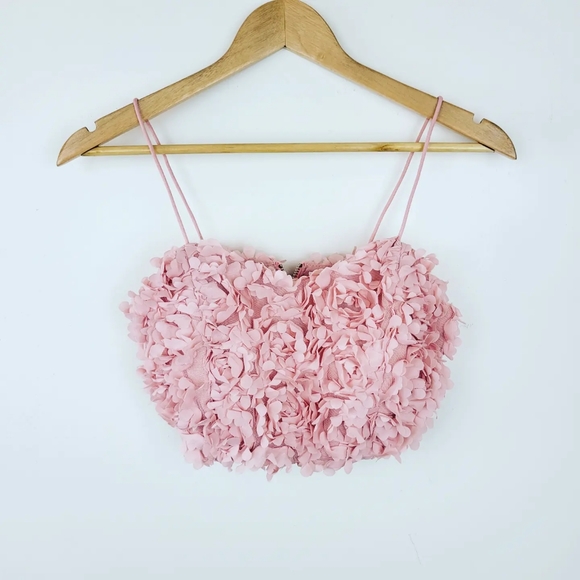 Boohoo Tops - BOOHOO | Textured Pink Floral Crop Top Small